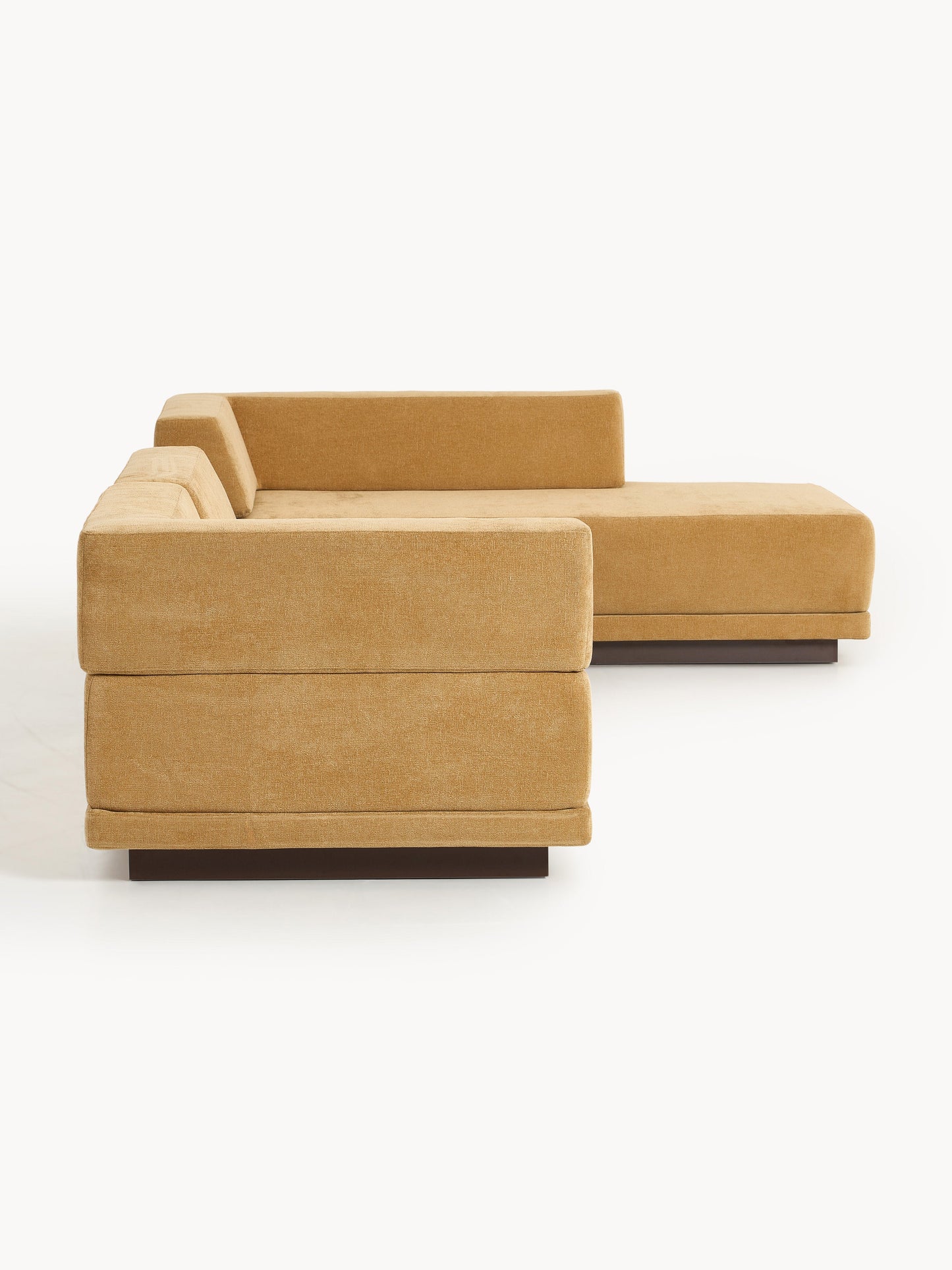 Colmairis Modular Corner Sofa (4-Seater) with Coffee Table