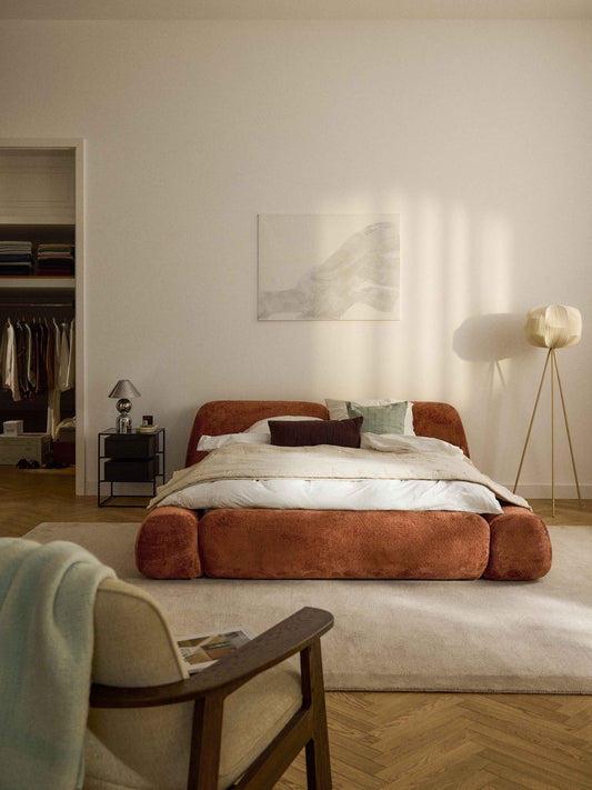 Wolmairen Upholstered Bed in Teddy Bouclé with Storage