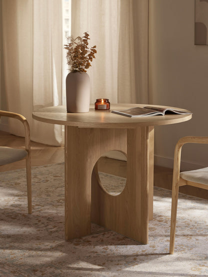 Apolryne Dining Table, Round, in Various Sizes