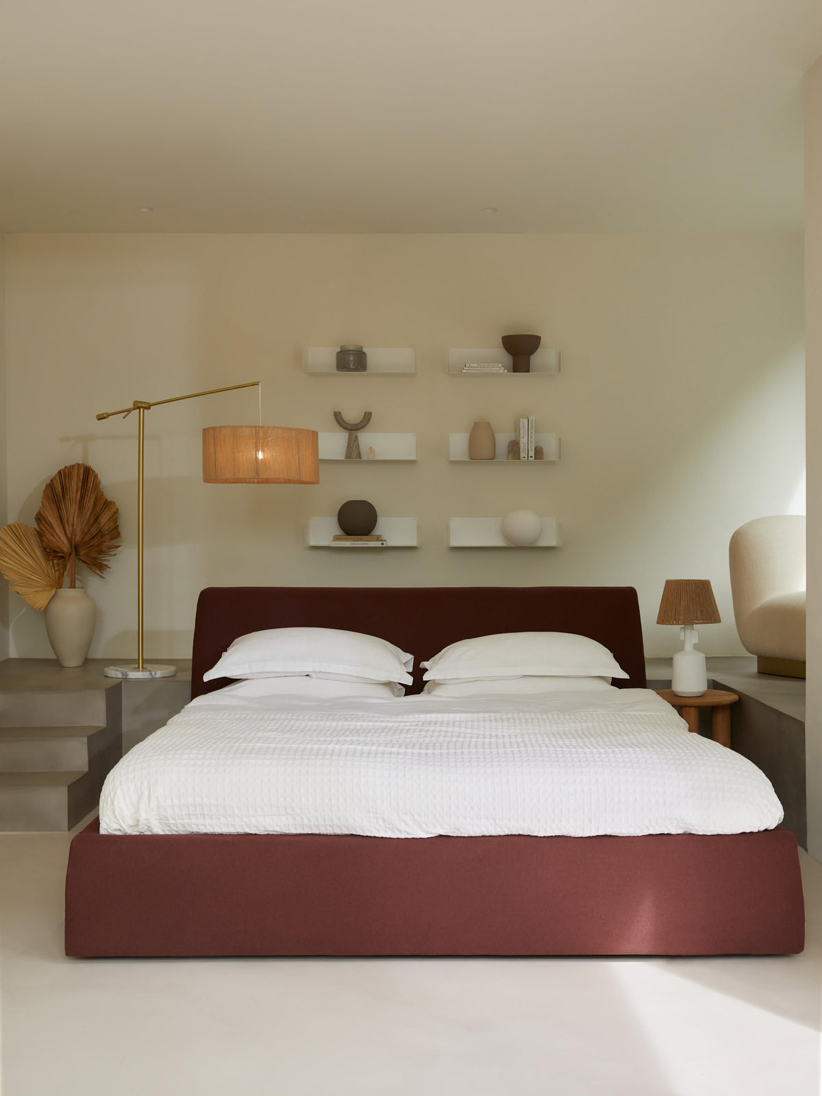 Clonwyth Upholstered Bed with Storage