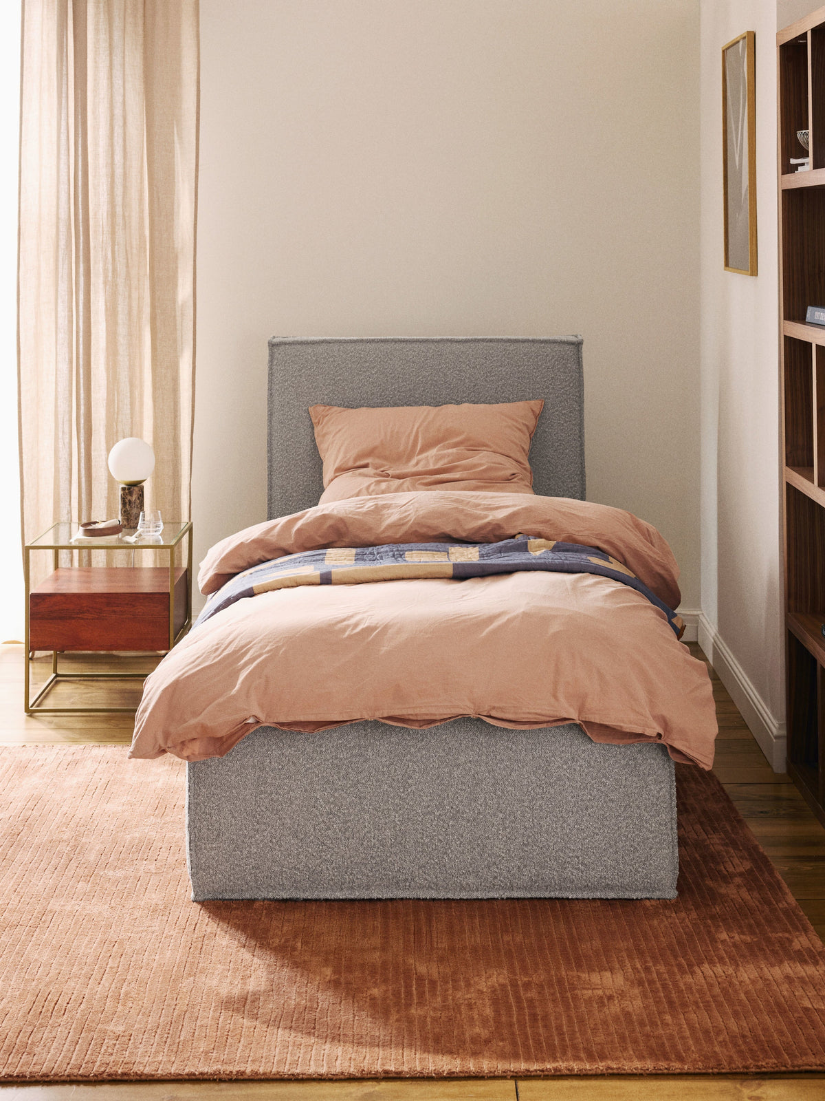 Drenmair Single Bed in Bouclé