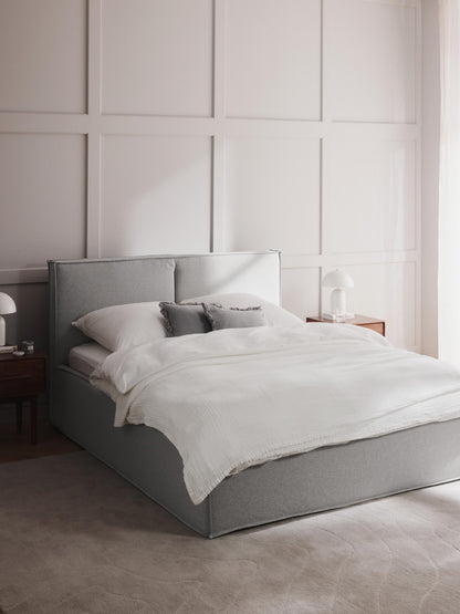 Drenmair Upholstered Bed