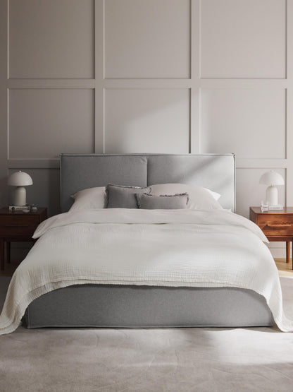 Drenmair Upholstered Storage Bed