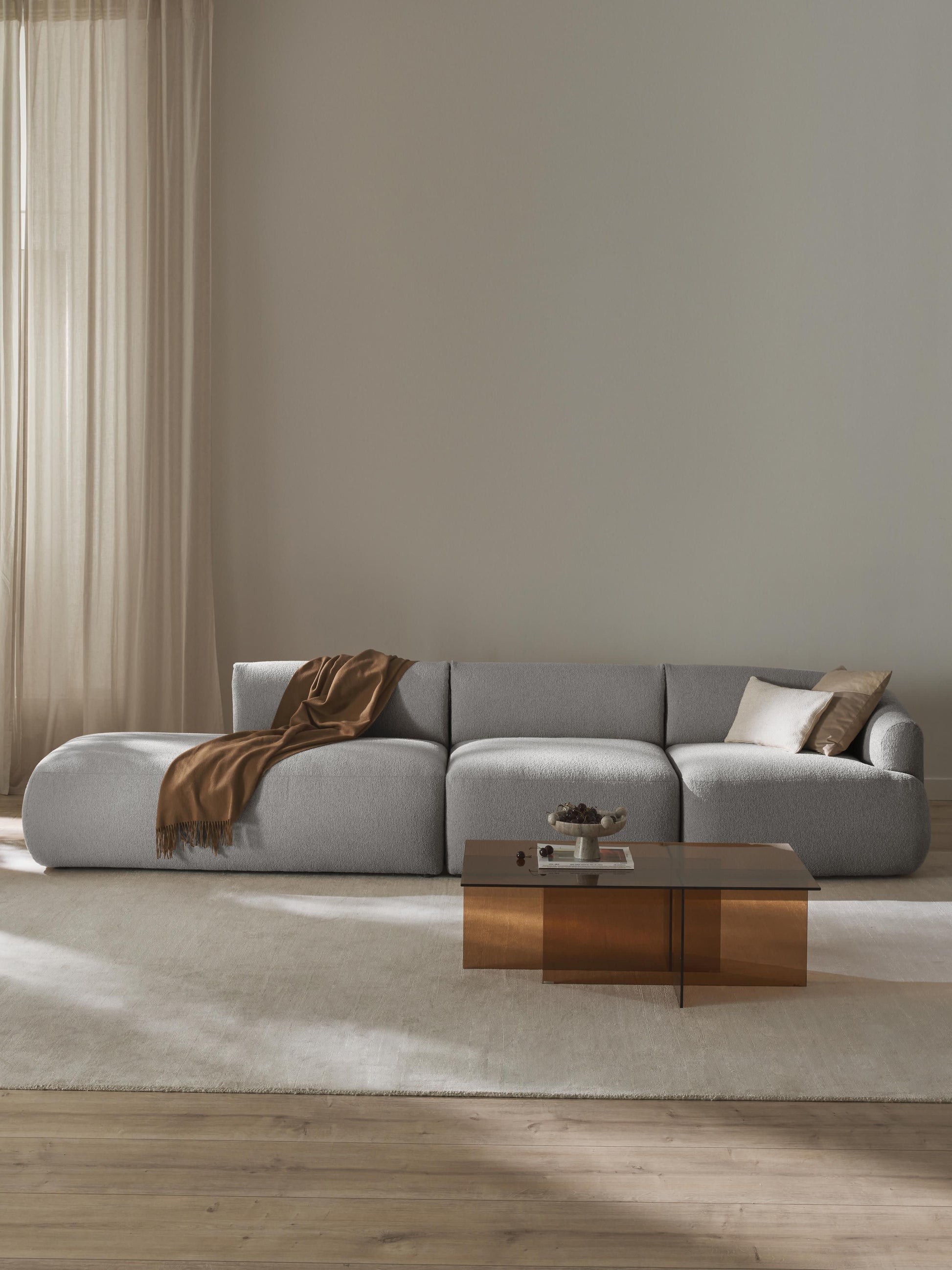 Fionwara Modular Chaise in Bouclé (2-Seater)